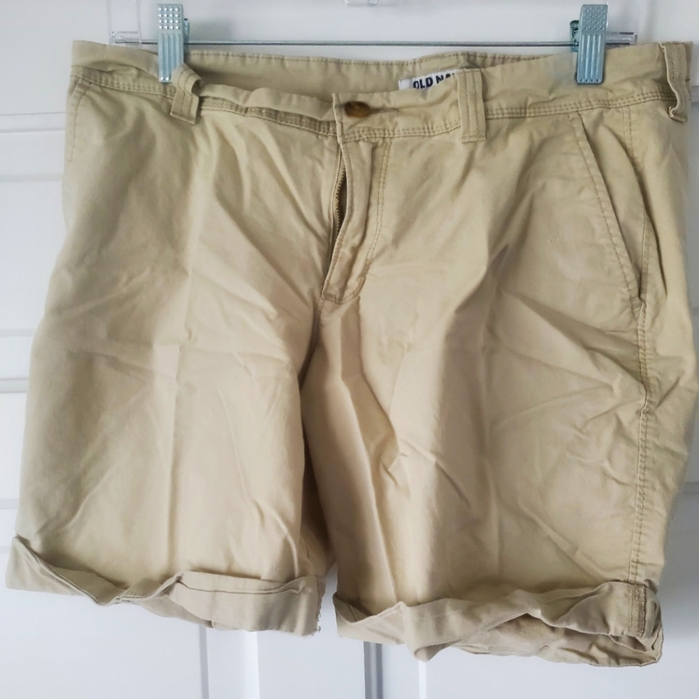 Old Navy Khaki Shorts Women size 10